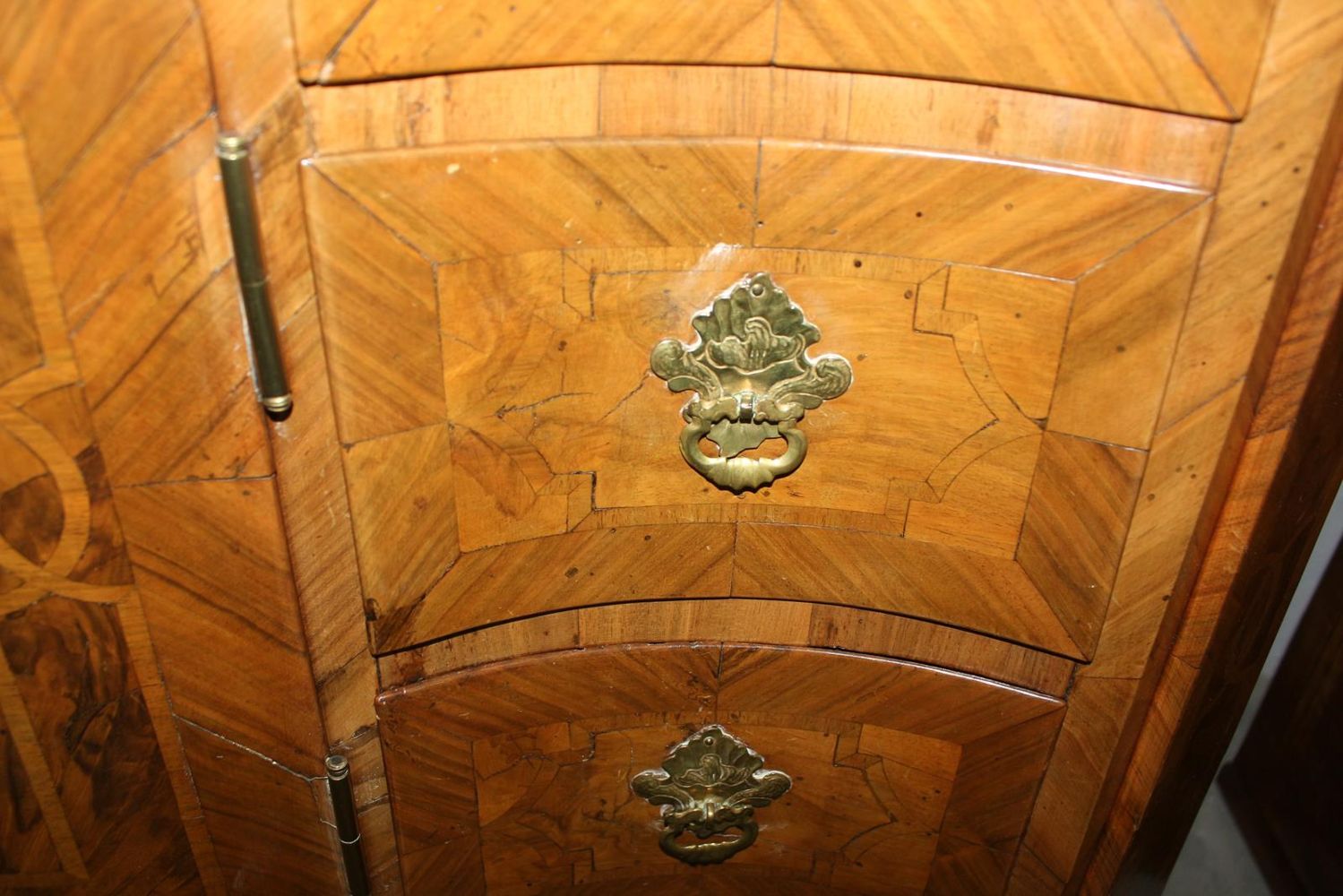 Große Abbildung Nr.8: 125-2629 Barockes Kabinett.: (Möbel)