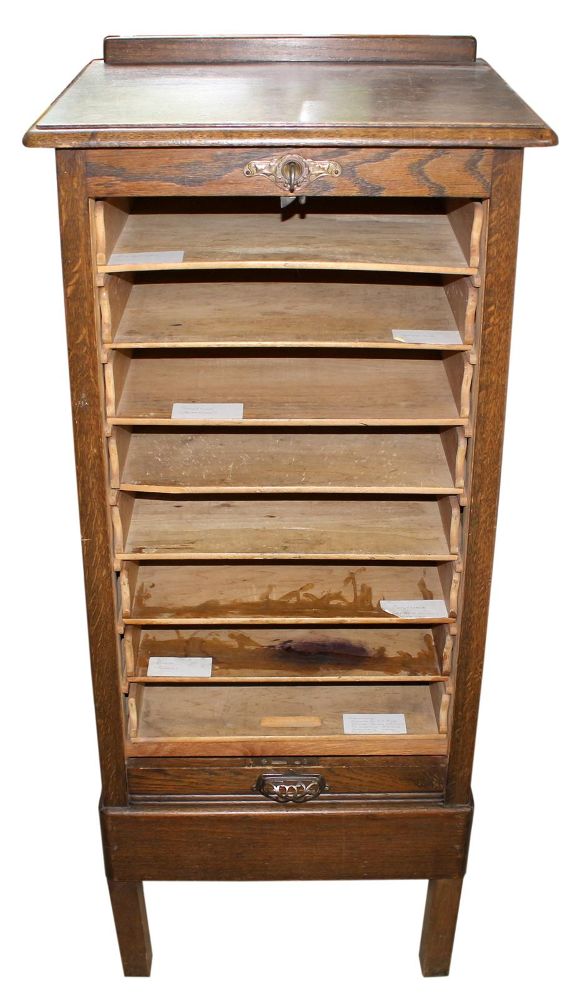 Große Abbildung Nr.4: 125-2646 Rolladenschrank Art Deco.: (Möbel)