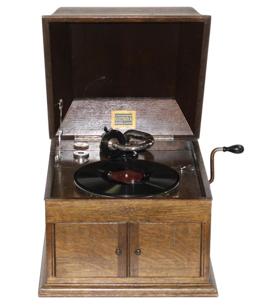 Große Abbildung Nr.1: 125-2659 Grammophon u. Schellackplatten.: (Musikinstrumente)