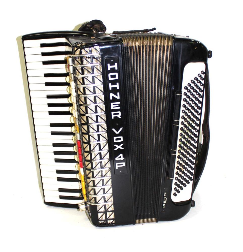 Große Abbildung Nr.5: 125-2660 Handzuginstrumente.: (Musikinstrumente)