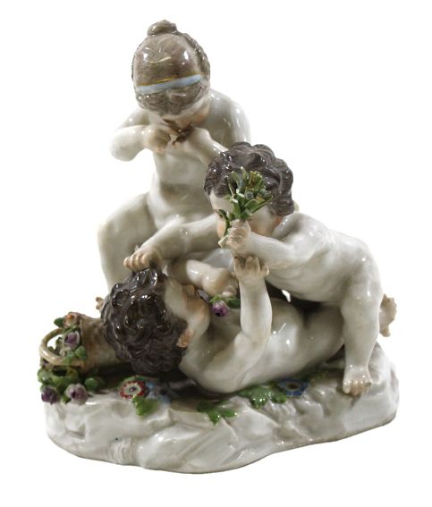 Große Abbildung Nr.1: 125-2683 Meissen P131 spielende: (Porzellan u. Keramik, Meissen)