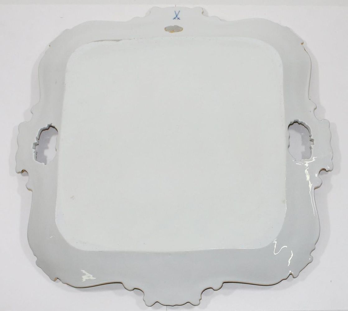 Große Abbildung Nr.2: 125-2684 Meissen Prunktablett: (Porzellan u. Keramik, Meissen)