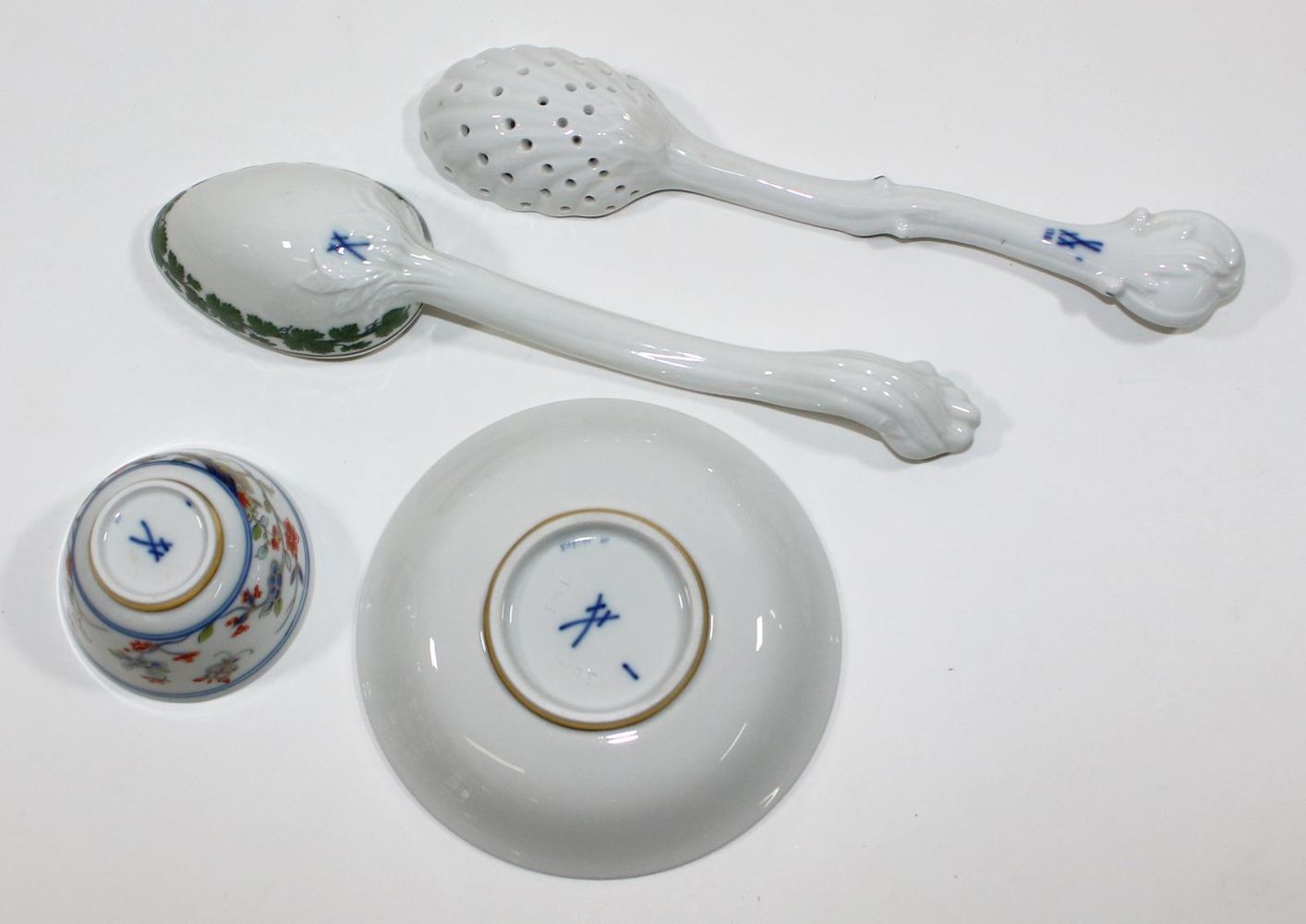 Große Abbildung Nr.4: 125-2685 Paar Koppchen.: (Porzellan u. Keramik, Meissen)