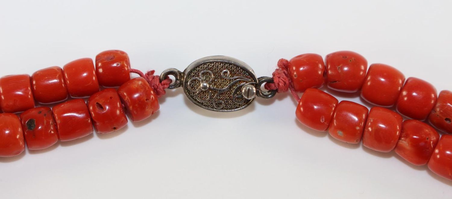 Große Abbildung Nr.2: 125-2740 China Korallencollier: (Schmuck, Colliers)