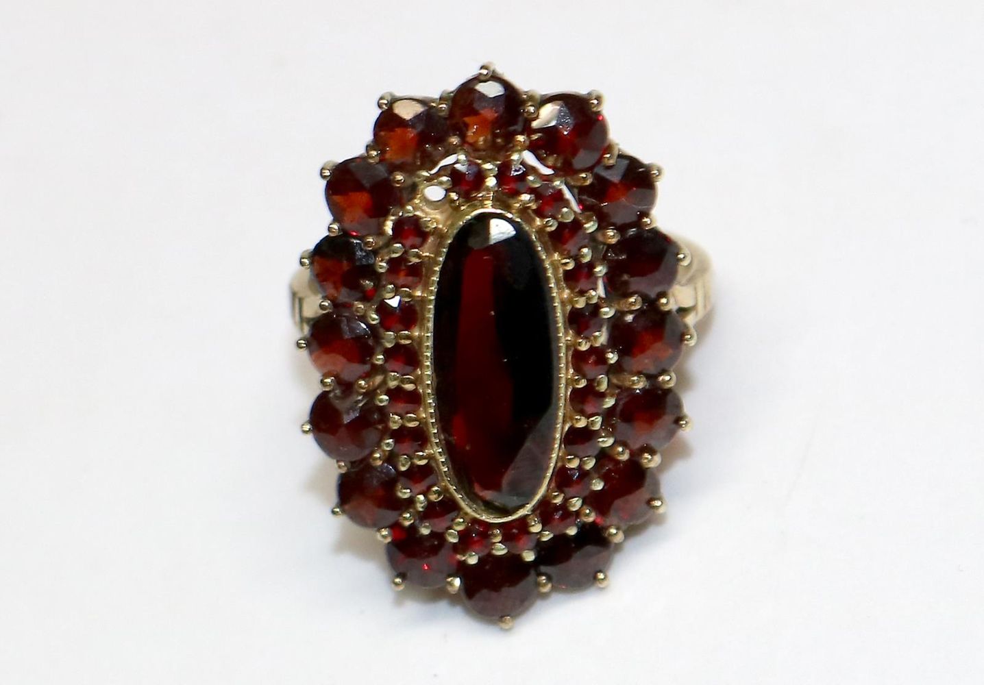Große Abbildung Nr.1: 125-2795 Granatring.: (Schmuck, Ringe)