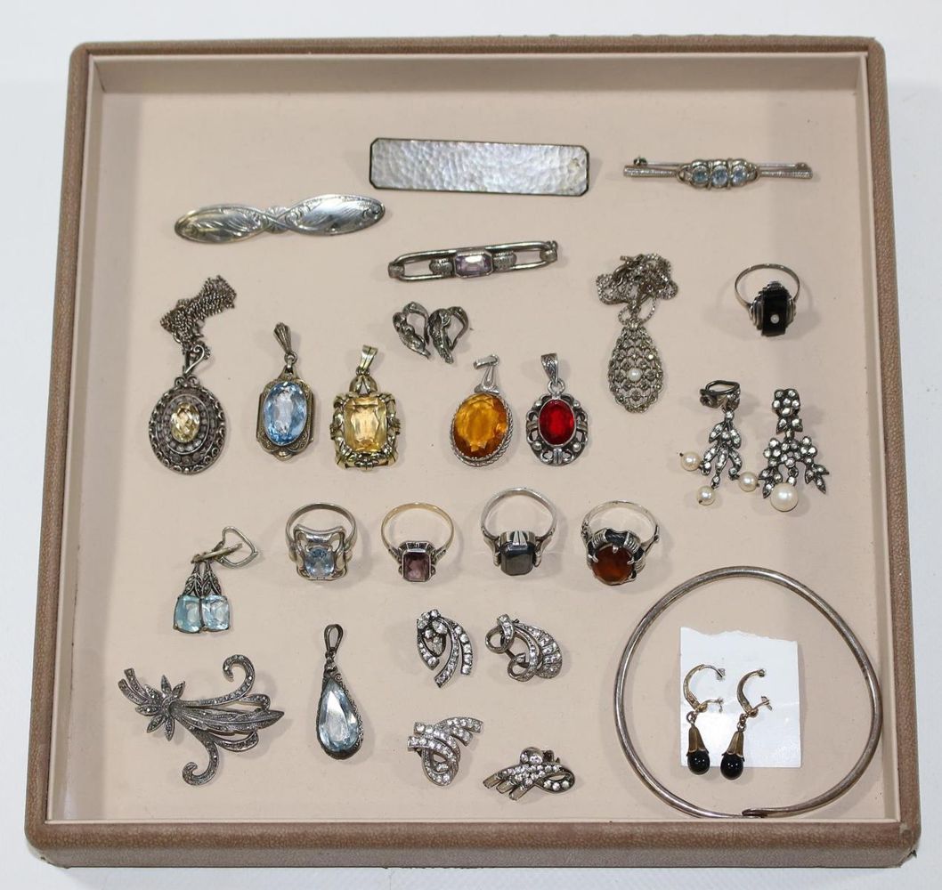Große Abbildung Nr.2: 125-2811 Art Deco.: (Schmuck, Sammlungen)