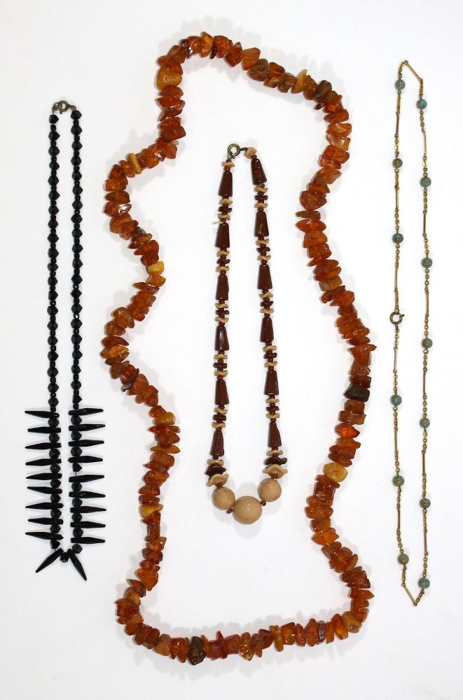 Große Abbildung Nr.2: 125-2827 Schmucksammlung.: (Schmuck, Sammlungen)