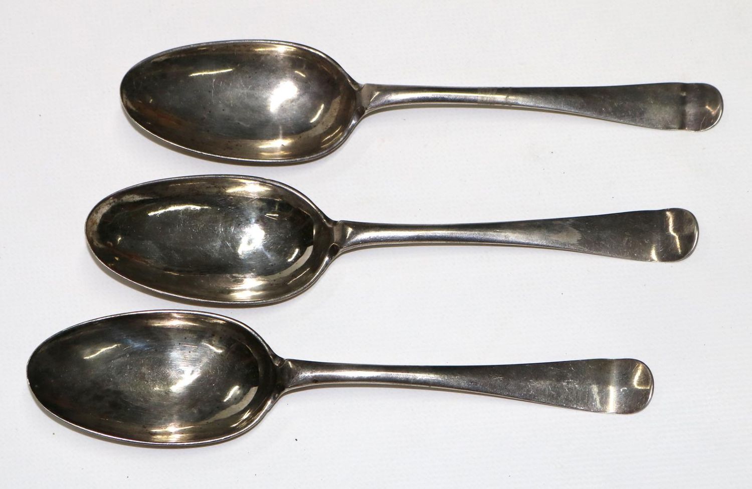 Große Abbildung Nr.1: 125-2835 Barocklöffel Schweden: (Silber)