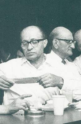 Bild Nr.1: 125-2135 Begin, Menachem,: (Autographen)