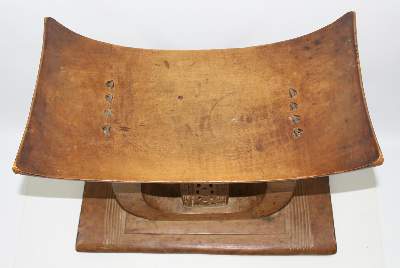 Bild Nr.2: 125-2261 Ashanti Ghana Zeremonialhocker: (Afrika)