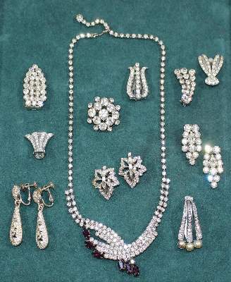 Bild Nr.1: 125-2715 Art Deco.: (Schmuck)