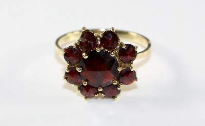 Bild Nr.3: 125-2768 Granatensemble.: (Schmuck)