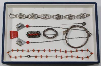 Bild Nr.3: 125-2811 Art Deco.: (Schmuck, Sammlungen)