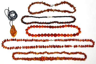 Bild Nr.1: 125-2814 Bernsteinschmuck.: (Schmuck, Sammlungen)