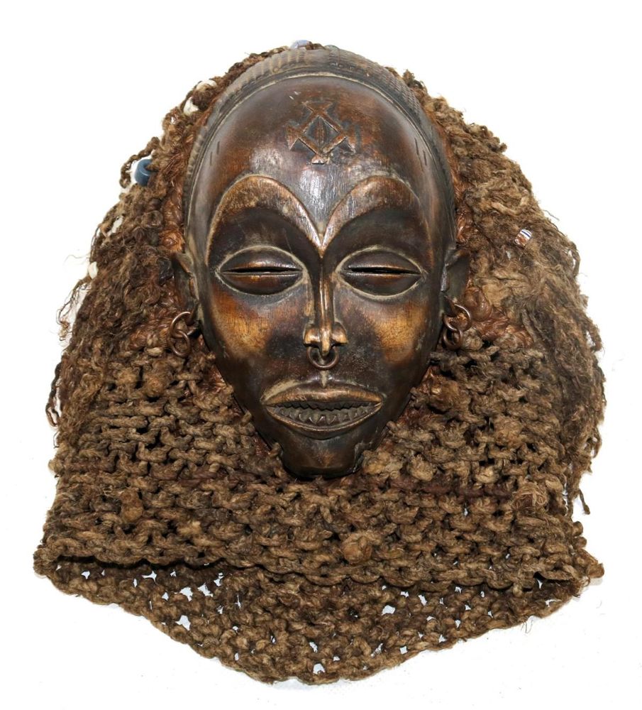 Große Abbildung Nr.1: 126-2226 Tschokwe prächtige,: (Afrika, Masken)