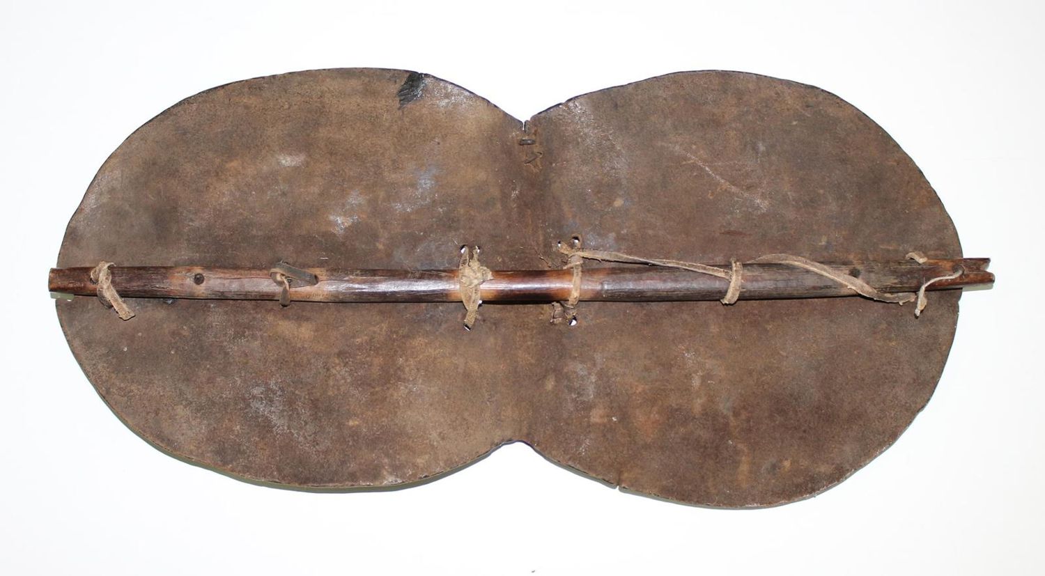 Große Abbildung Nr.2: 126-2233 Schild der Sukuma Tansania.: (Afrika, Sammlung Nerlich München)