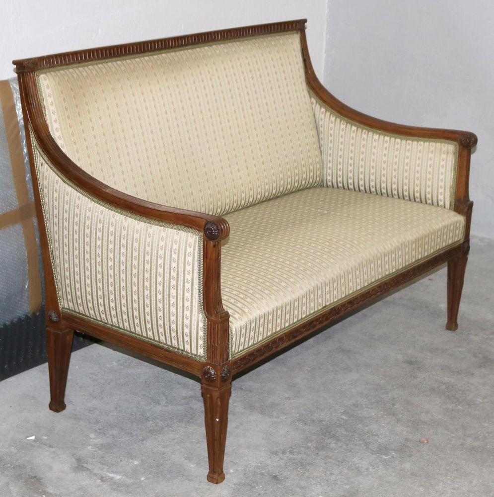 Große Abbildung Nr.2: 126-2310 Sofa im Louis Seize.: (Möbel)