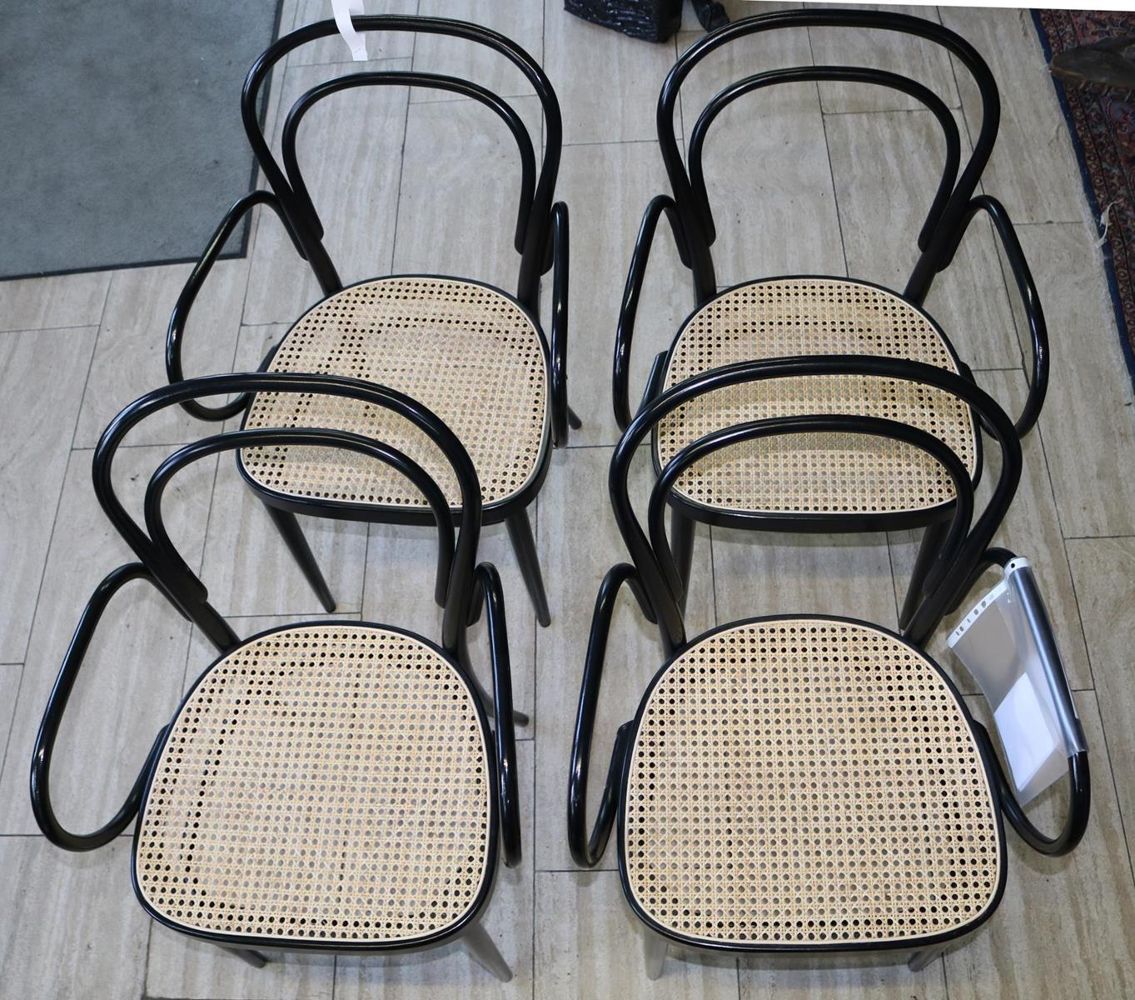 Große Abbildung Nr.4: 126-2313 Thonet 214 F: (Möbel)