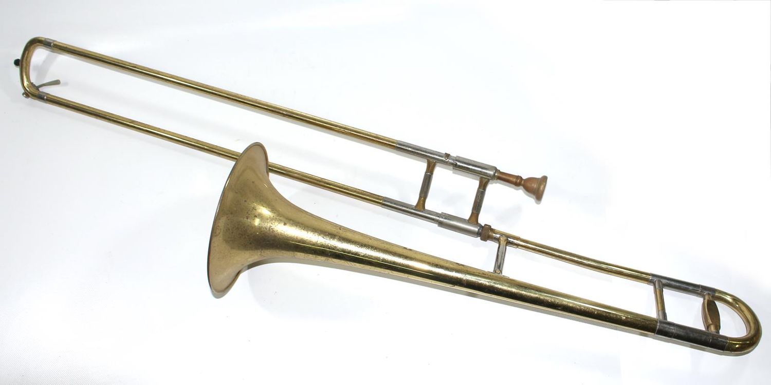 Große Abbildung Nr.6: 126-2321 Tuba, Horn, Posaune: (Musikinstrumente)