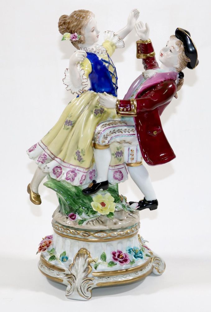 Große Abbildung Nr.1: 126-2334 Kl. Kavalier u. Blumenmädchen: (Porzellan u. Keramik, Figuren)