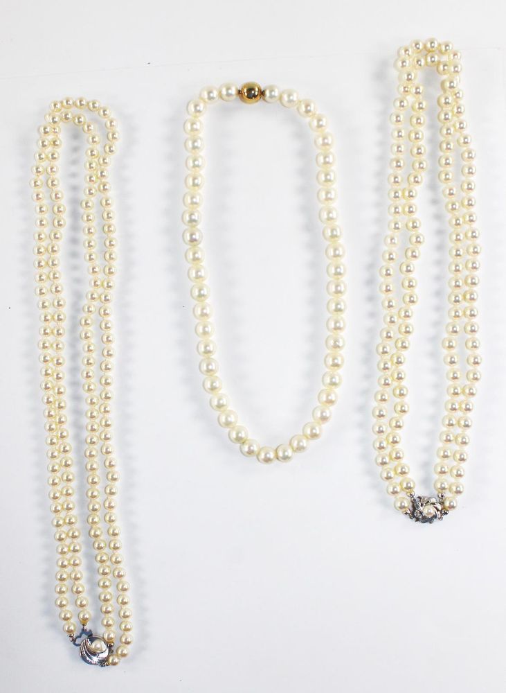 Große Abbildung Nr.1: 126-2392 Perlencollier mit 585 GG: (Schmuck, Colliers)