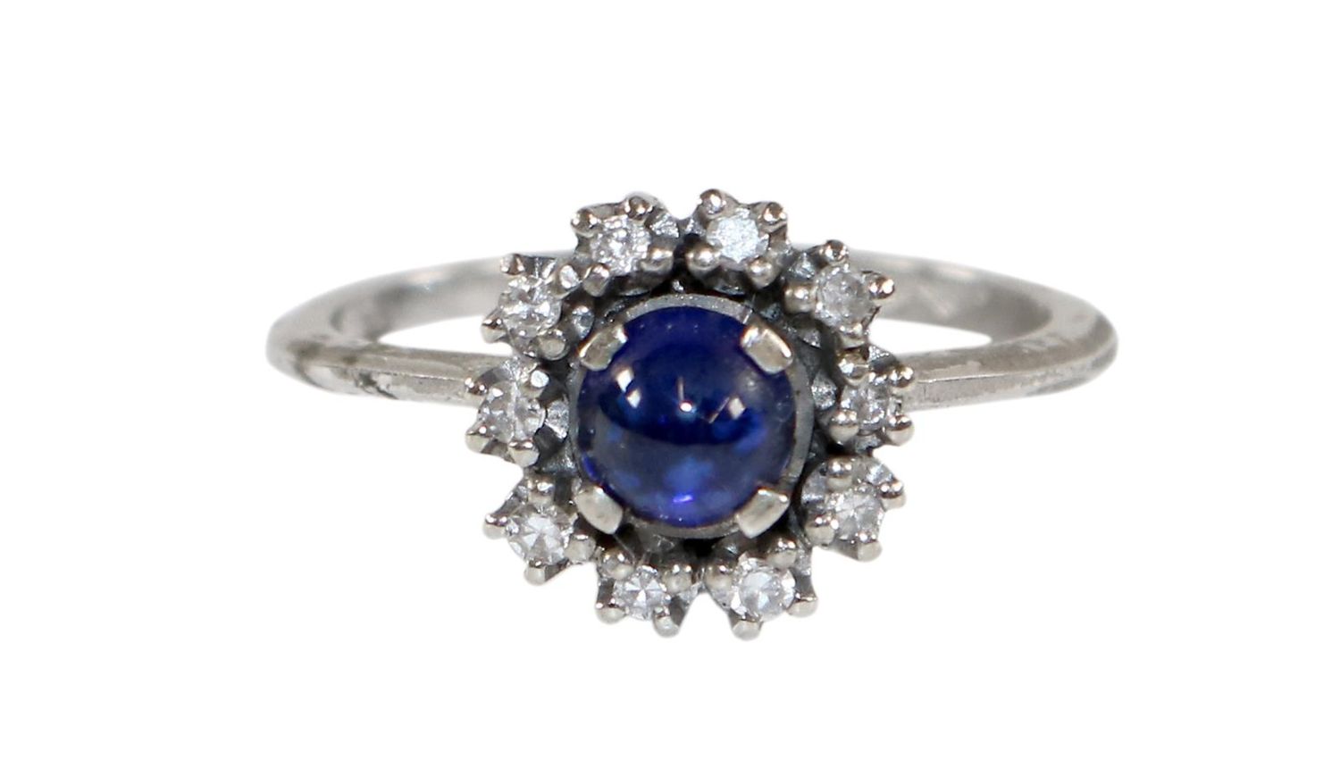 Große Abbildung Nr.1: 126-2408 Saphir- Diamantring: (Schmuck, DRC Pforzheim)