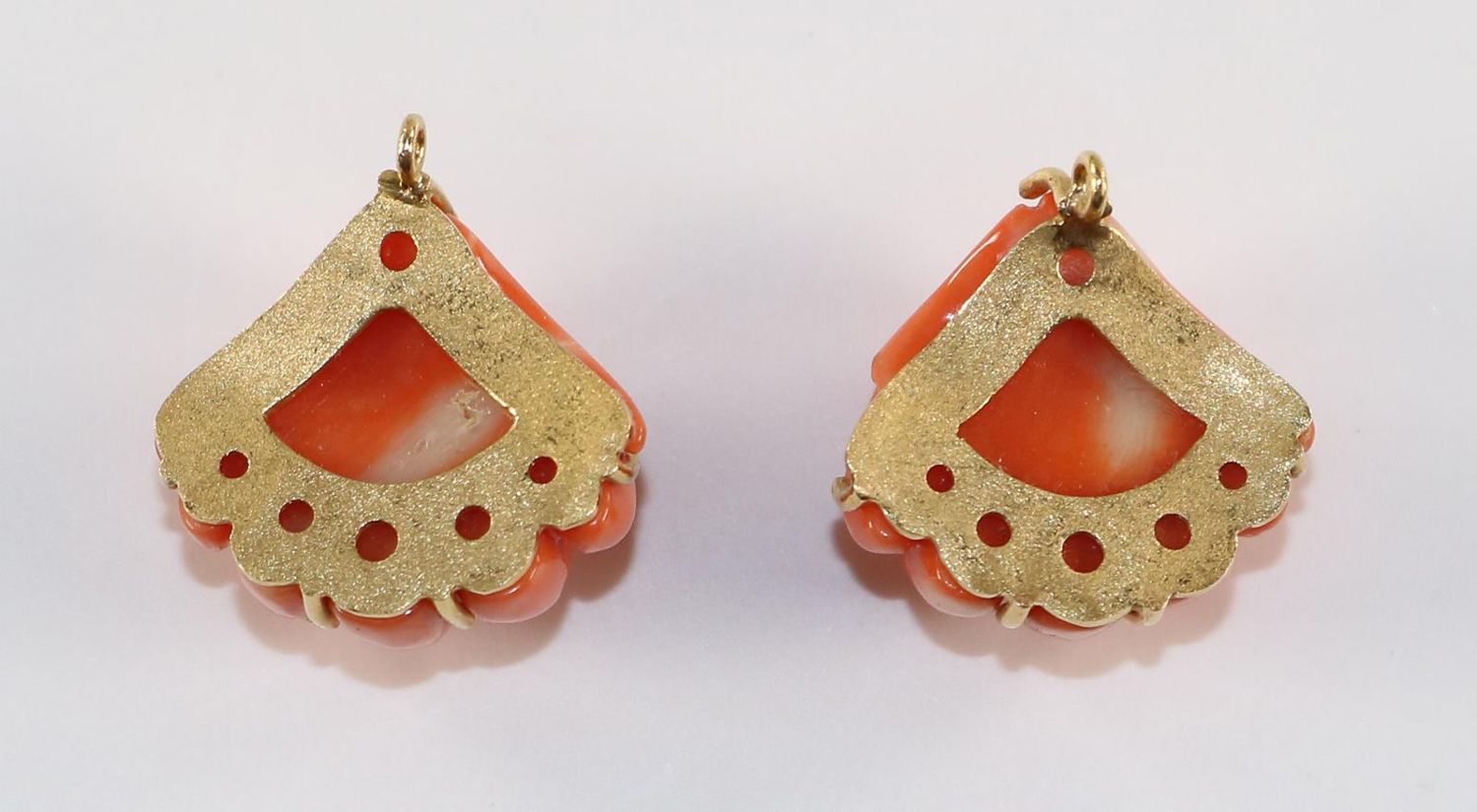 Große Abbildung Nr.2: 126-2415 Korallenanhänger: (Schmuck, Koralle)