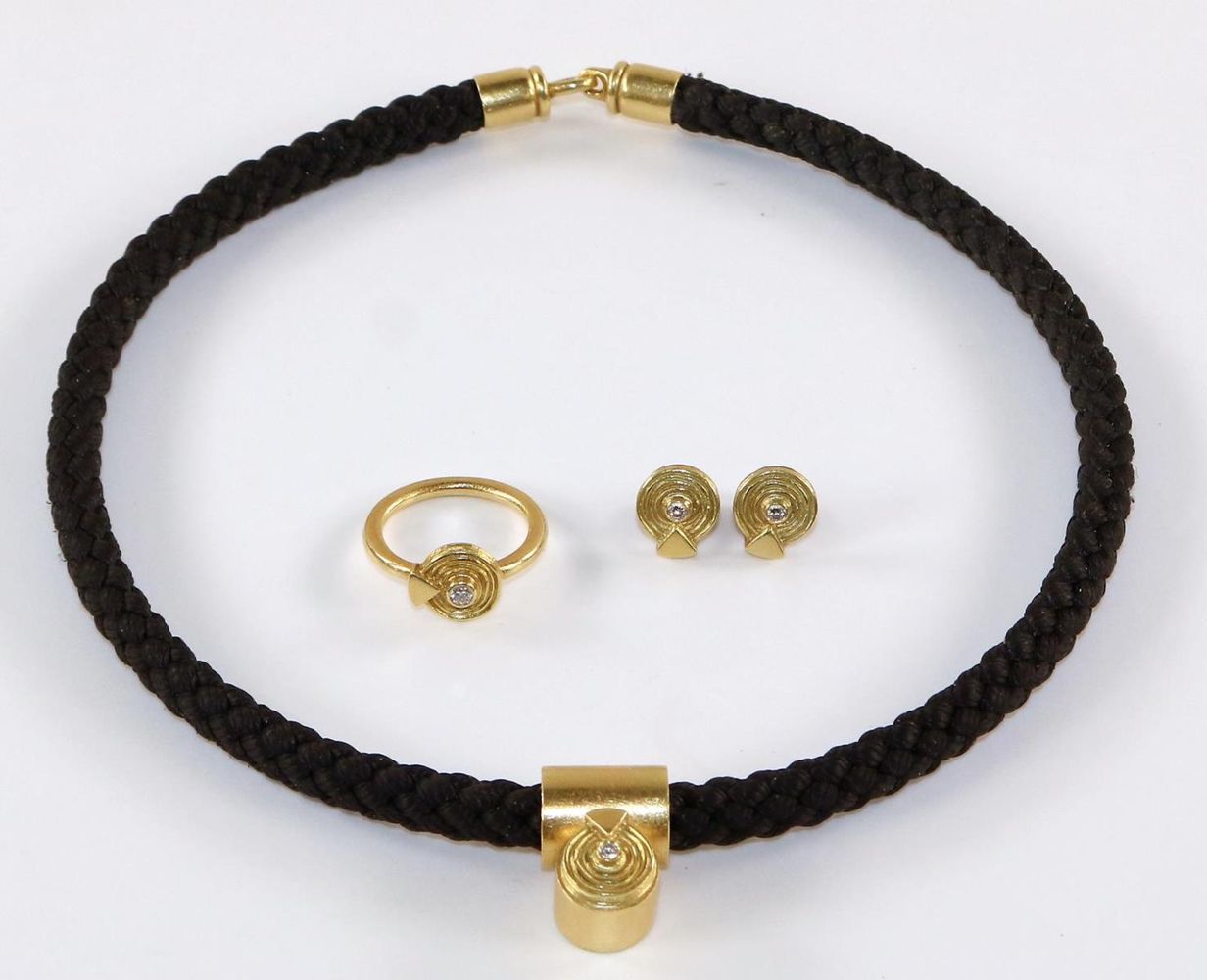 Große Abbildung Nr.2: 126-2424 Van den Boom, Piet: (Schmuck, Ohrringe)