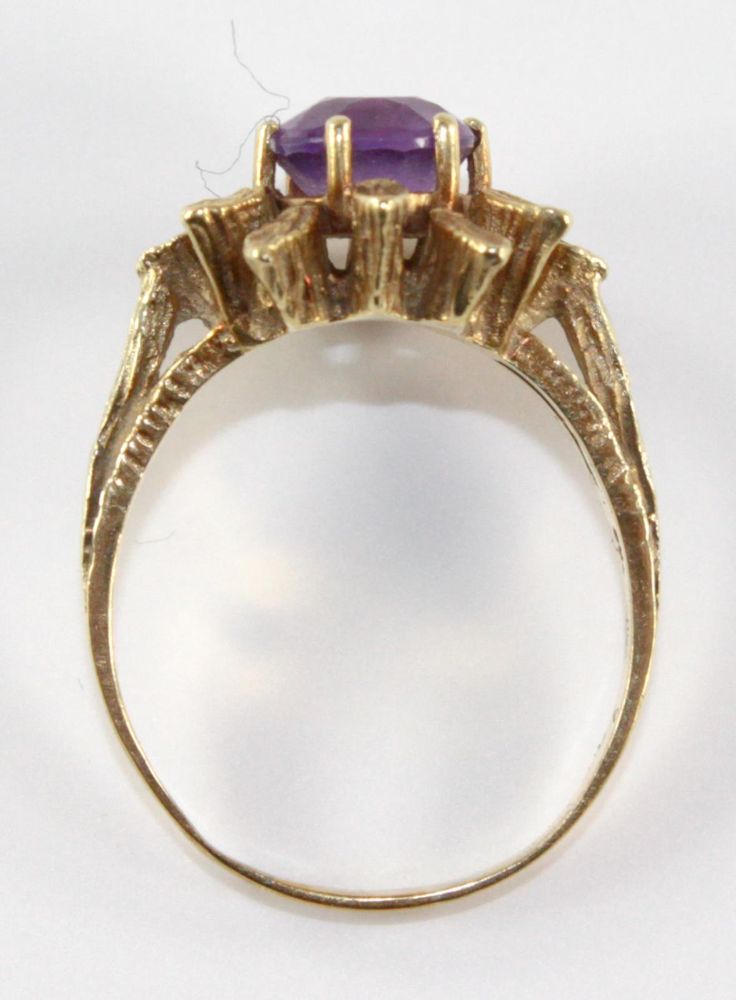 Große Abbildung Nr.2: 126-2434 Amethystring 585 GG: (Schmuck, Ringe)