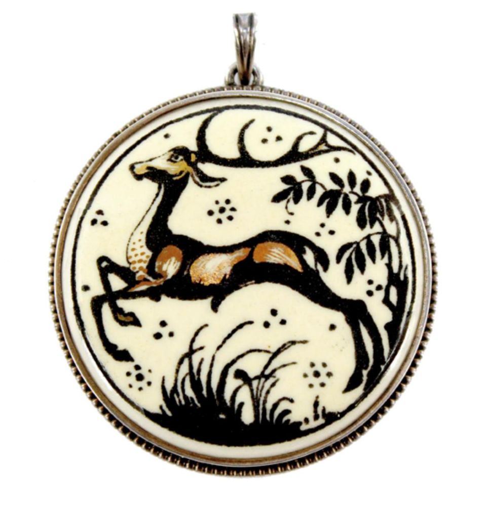 Große Abbildung Nr.1: 126-2446 Anhänger mit Hirsch: (Schmuck, Theodor Fahrner)