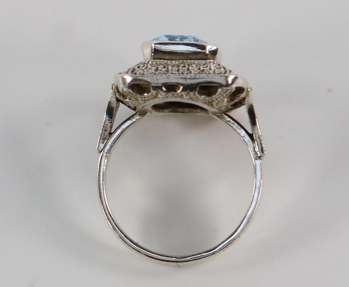 Große Abbildung Nr.2: 126-2470 Ring mit Blautopas: (Schmuck, Theodor Fahrner)