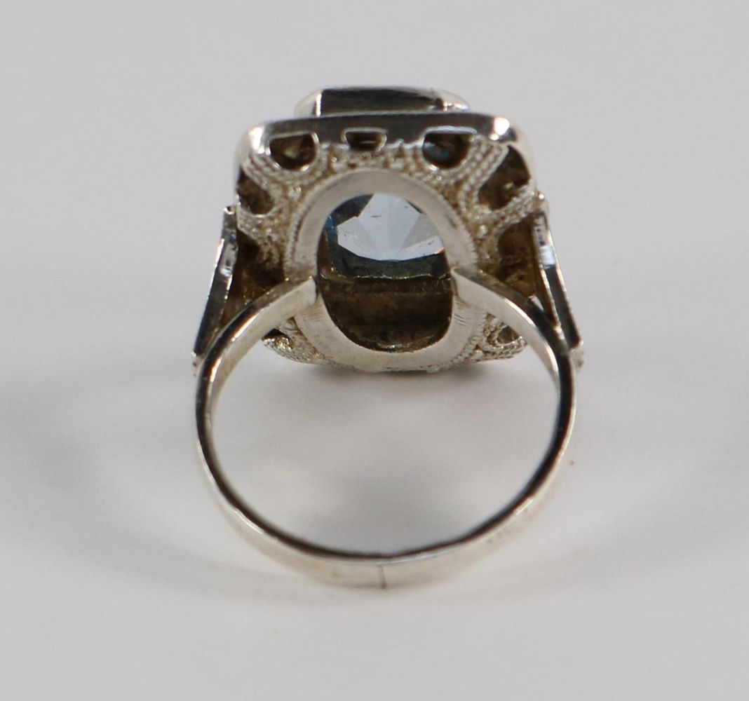 Große Abbildung Nr.3: 126-2470 Ring mit Blautopas: (Schmuck, Theodor Fahrner)