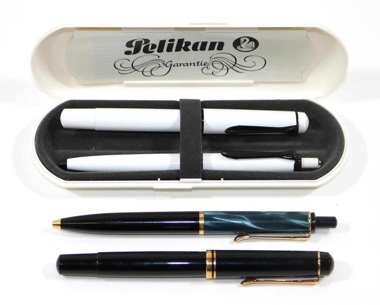 Große Abbildung Nr.1: 126-2502 Pelikan Füller u. Kugelschreiber: (Schreibgeräte, Pelikan)