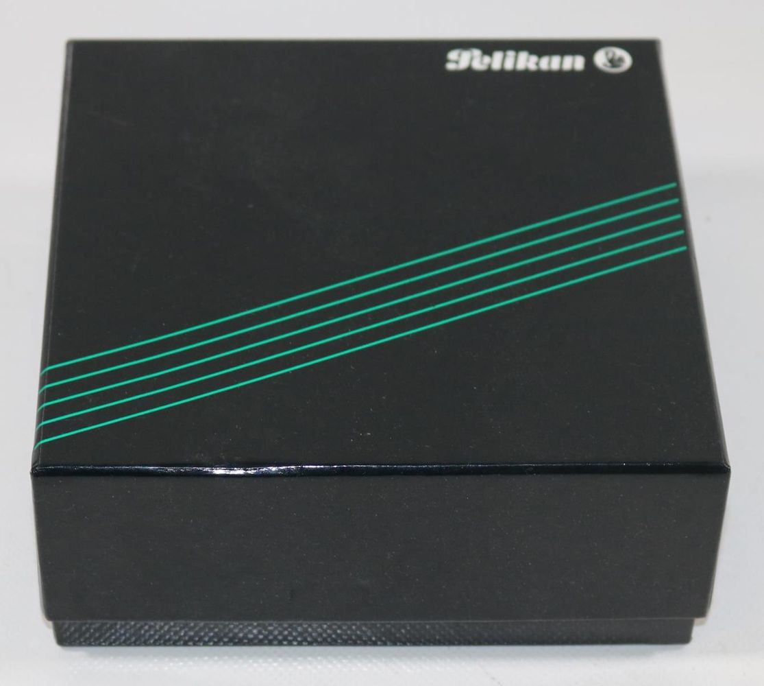 Große Abbildung Nr.2: 126-2504 Pelikan Geschenkset: (Schreibgeräte, Pelikan)