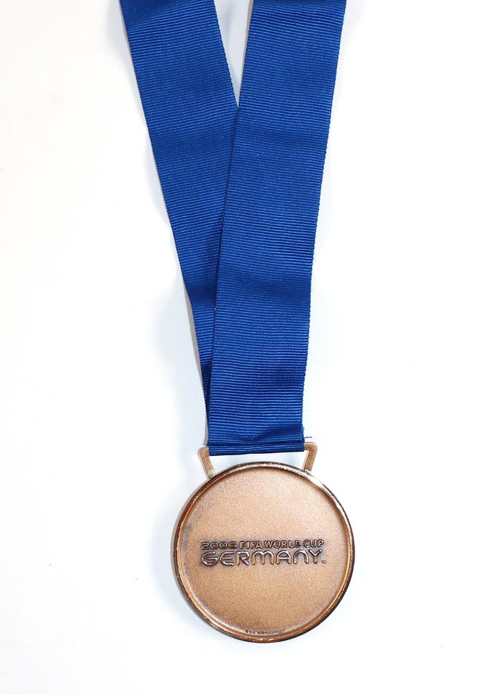 Große Abbildung Nr.3: 126-854 Bronzemedaille: (Sport, Fussball)