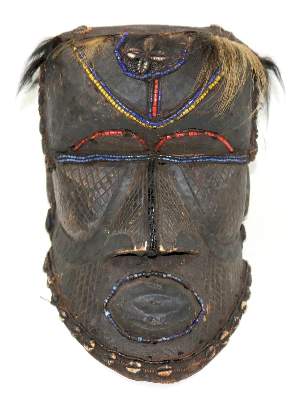 Bild Nr.1: 126-2220 Helmmaske Zaire: (Afrika, Masken)