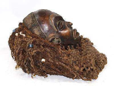 Bild Nr.2: 126-2226 Tschokwe prächtige,: (Afrika, Masken)