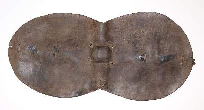 Bild Nr.1: 126-2233 Schild der Sukuma Tansania.: (Afrika, Sammlung Nerlich München)