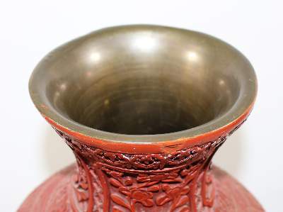 Bild Nr.5: 126-2248 Rotlackvase hoch.: (Asiatika, China)