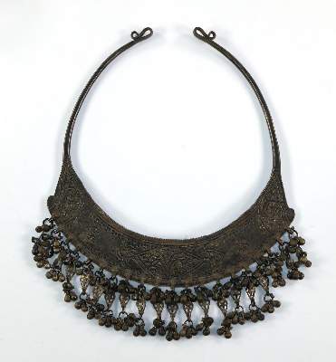 Bild Nr.1: 126-2277 Halsreif,: (Asiatika, Schmuck)