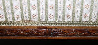 Bild Nr.5: 126-2310 Sofa im Louis Seize.: (Möbel)