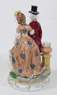 Bild Nr.2: 126-2331 Elegantes Paar: (Porzellan u. Keramik, Figuren)