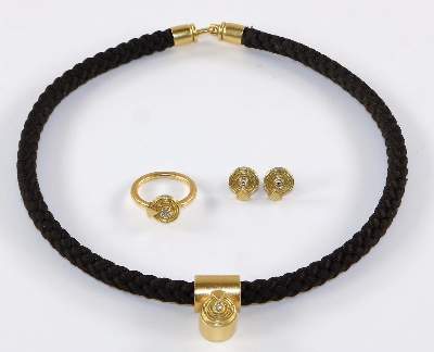 Bild Nr.2: 126-2424 Van den Boom, Piet: (Schmuck, Ohrringe)