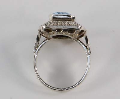 Bild Nr.2: 126-2470 Ring mit Blautopas: (Schmuck, Theodor Fahrner)