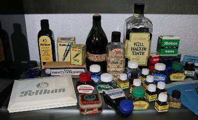 Bild Nr.2: 126-2494 Große Slg. Pelikan.: (Schreibgeräte, Pelikan)