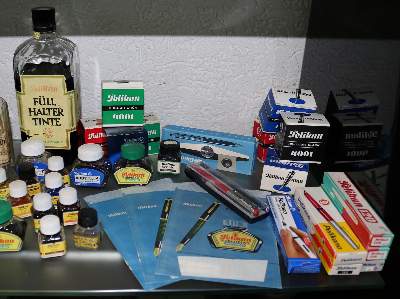 Bild Nr.3: 126-2494 Große Slg. Pelikan.: (Schreibgeräte, Pelikan)