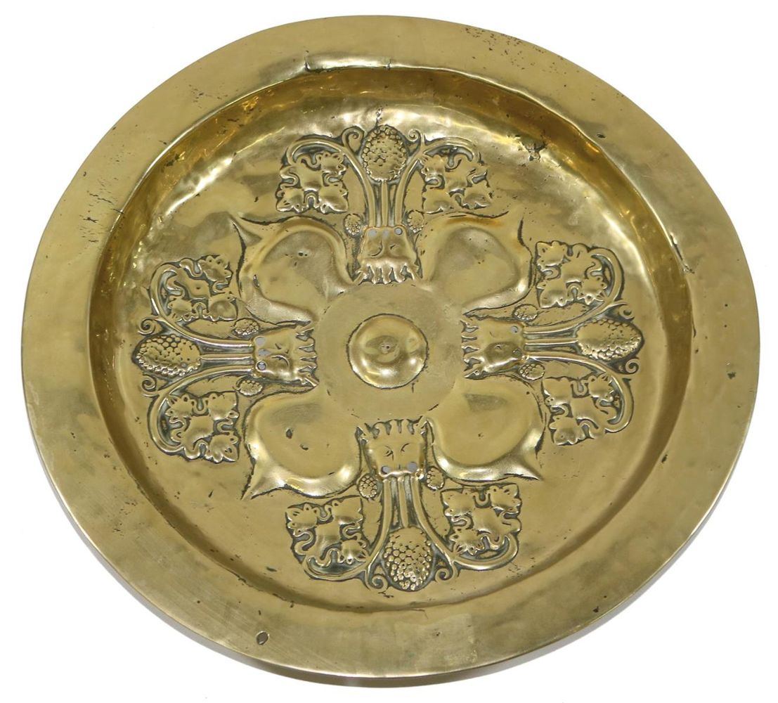 Große Abbildung Nr.1: 127-1850 Beckenschlägerschüssel 15.Jh.: (Varia)