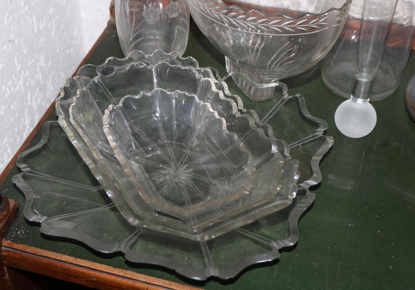 Große Abbildung Nr.7: 127-2030 Glassammlung: (Glas)