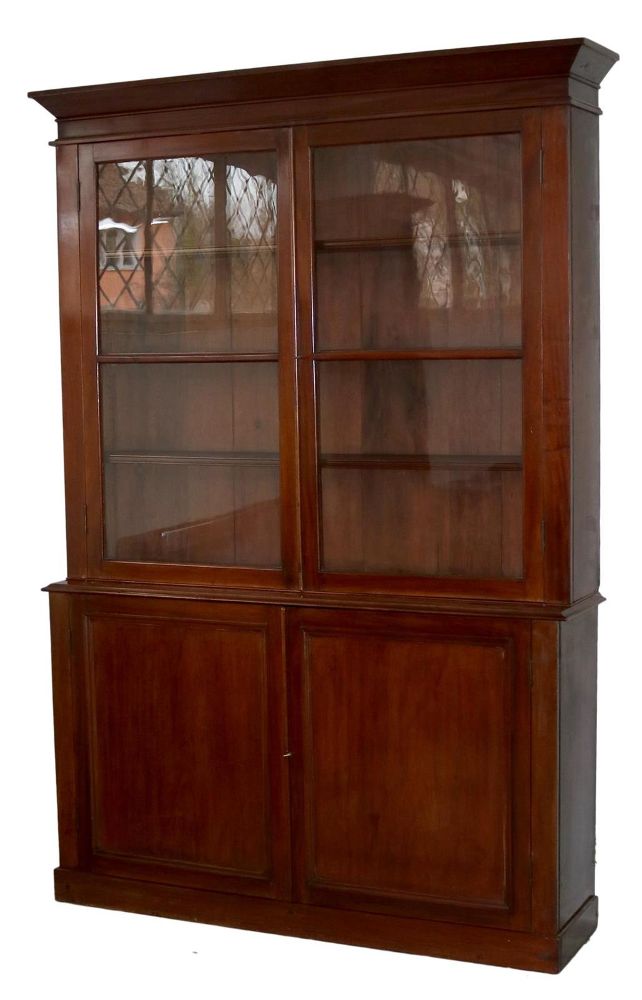 Große Abbildung Nr.1: 127-2042 Bücherschrank: (Möbel)