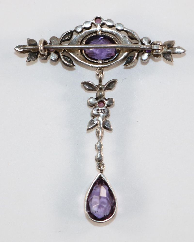 Große Abbildung Nr.2: 127-2121 Jugendstilbrosche: (Schmuck, Broschen)